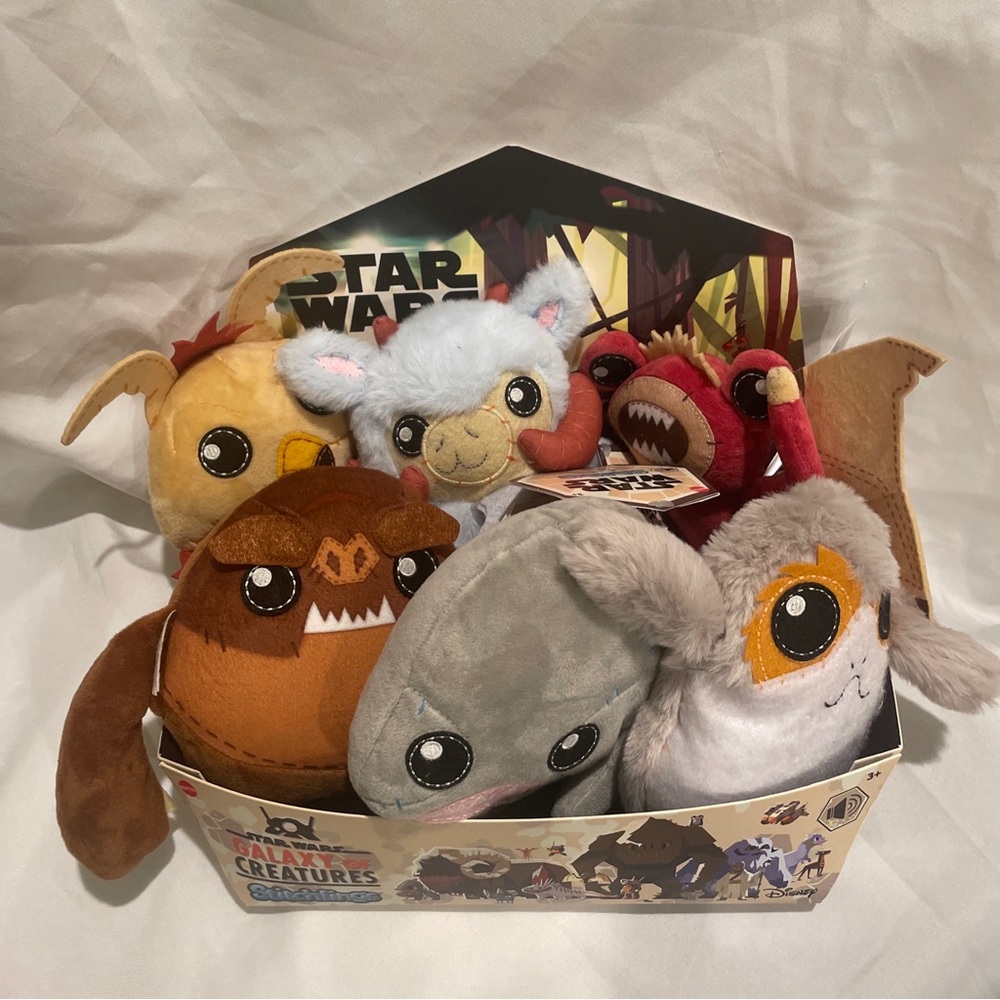 Star Wars plushies galaxy of creatures stitchlings set of 5